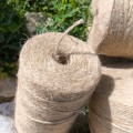sznurek-jutowy-2,0mm-2nici-300g-makro.jpg